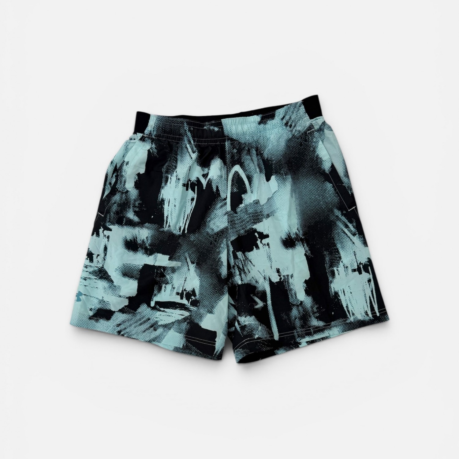 Converse Μαύρη–Γαλάζια Βερμούδα με Abstract Print